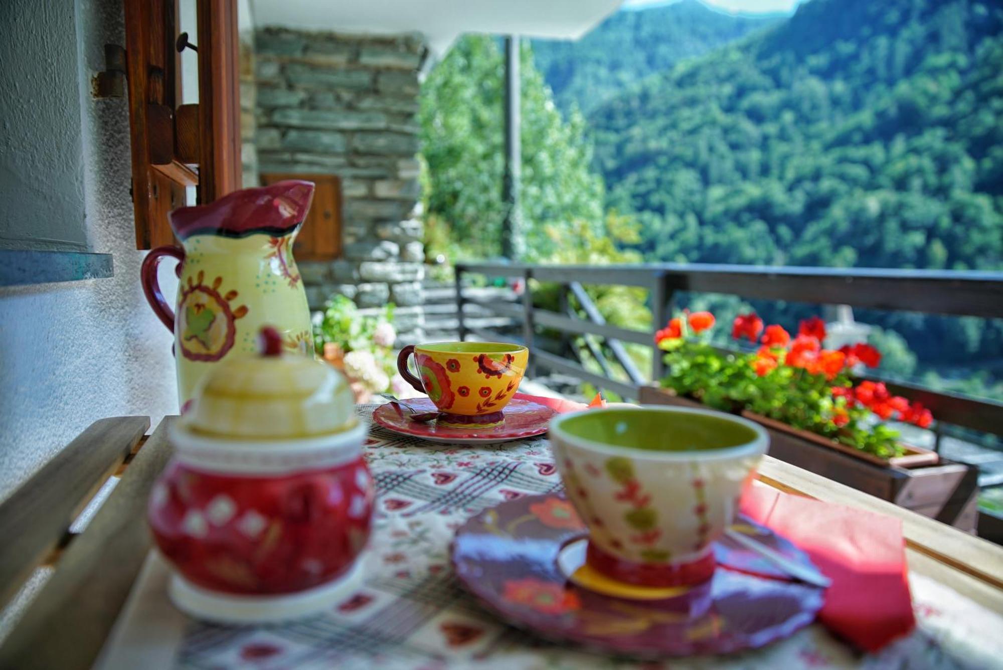 Pontboset Lo Chalet Bed & Breakfast エクステリア 写真