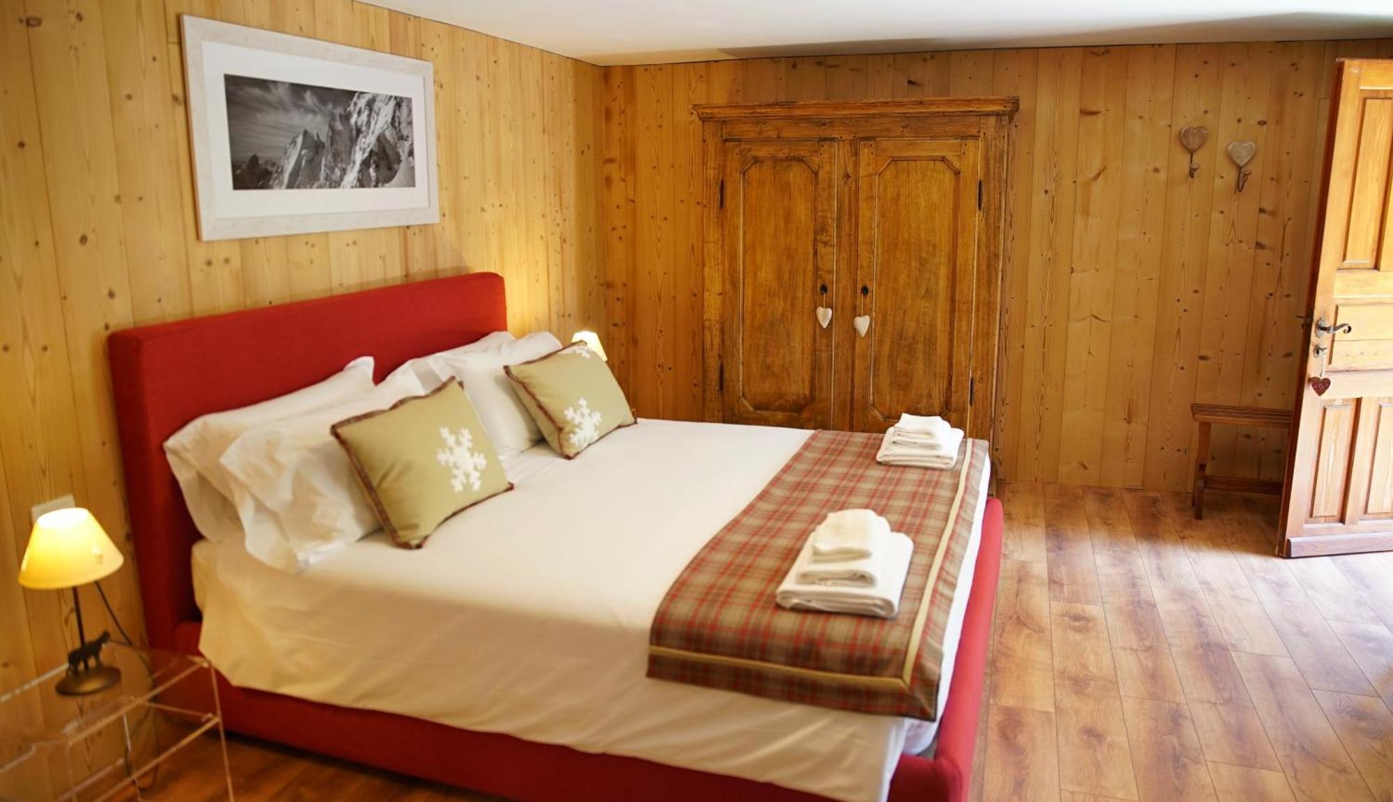 Pontboset Lo Chalet Bed & Breakfast エクステリア 写真